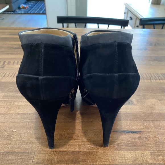Beautiful Prada Suede Booties Great Condition - Picture 4 of 6